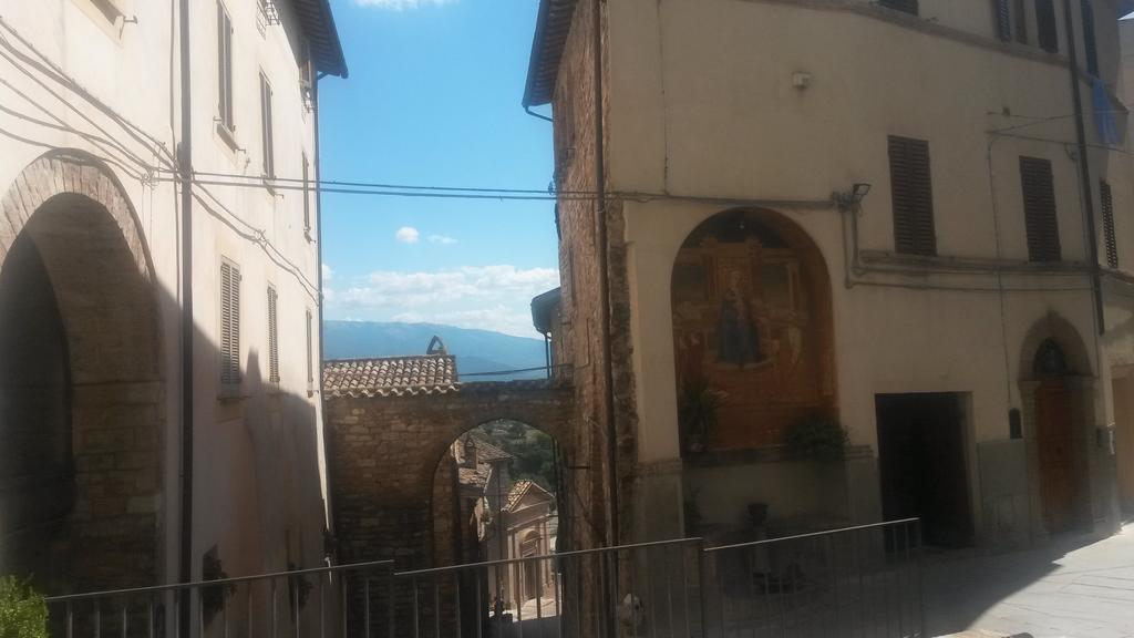 Ferienwohnung Residenza Le Volte Degli Angeli Spello Exterior foto
